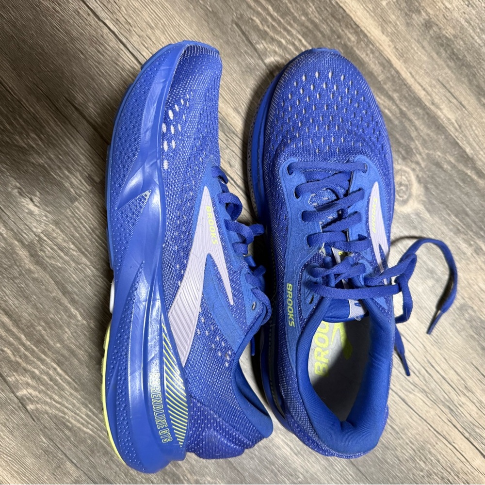 Brooks Running Women’s Adrenaline GTS 24 Blue/white/yellow
